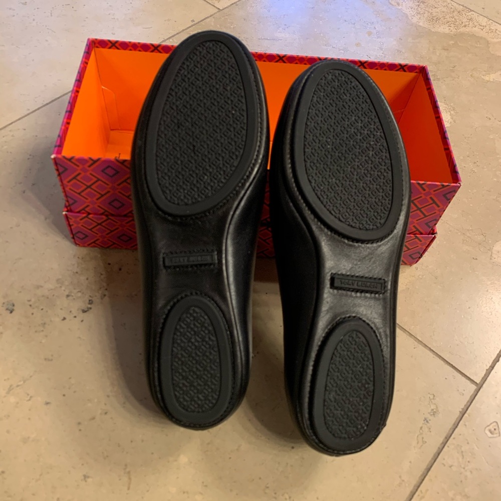 Tory  burch flats, worn once!
